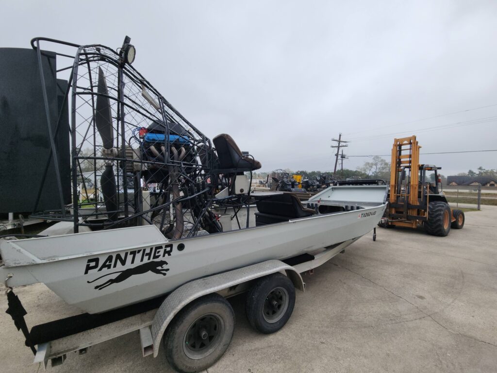 side view of 2005 panther airboat